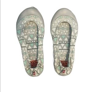 Luv Footwear Dream Flat Grey Aztec Youth Size 12